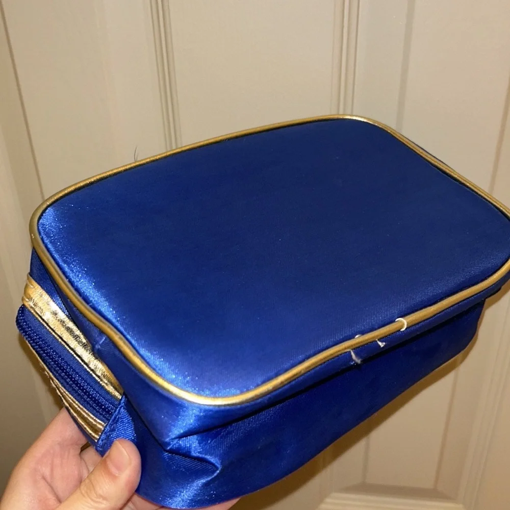 makeup purse